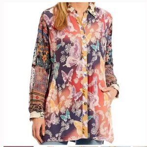 John Mark Embroidered Velvet Burnout Tunic Top Size M Pockets Butterfly Button